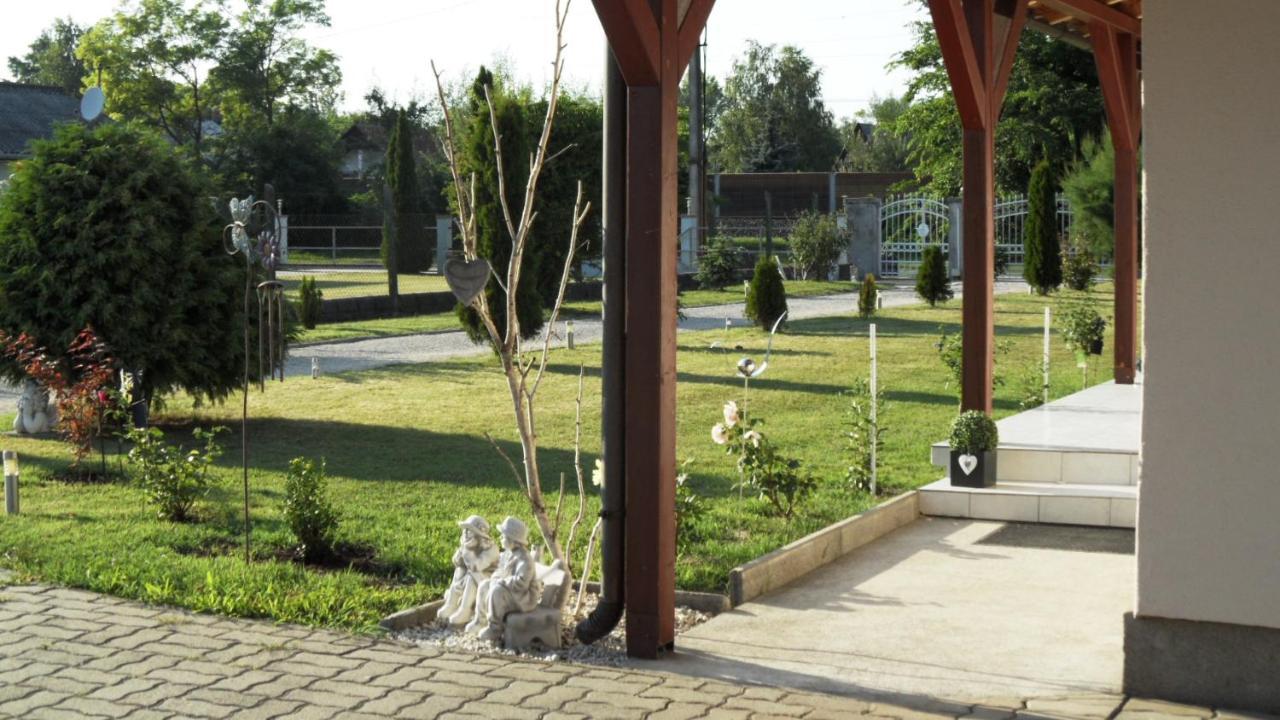 Ferienhaus Am Plattensee Balatonmáriafürdő Eksteriør billede