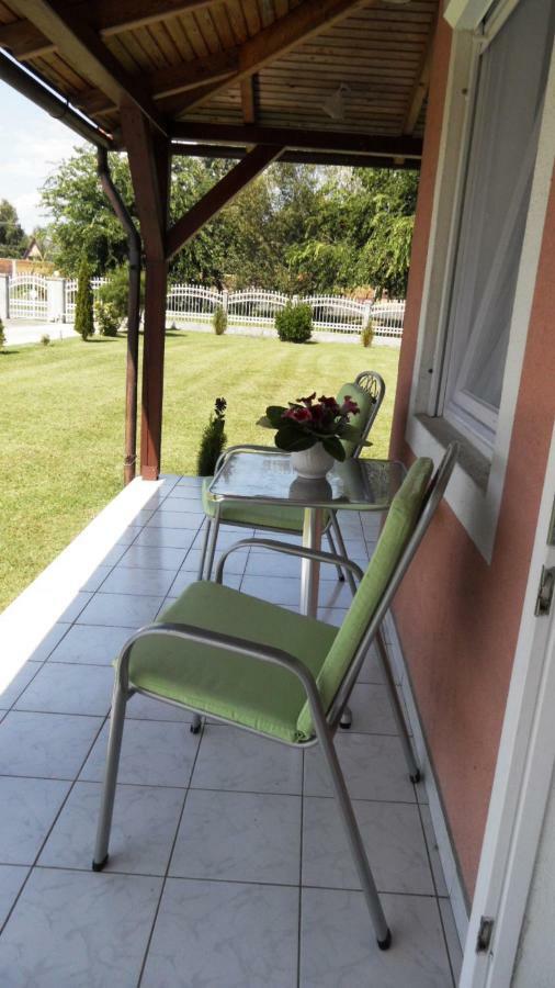 Ferienhaus Am Plattensee Balatonmáriafürdő Eksteriør billede